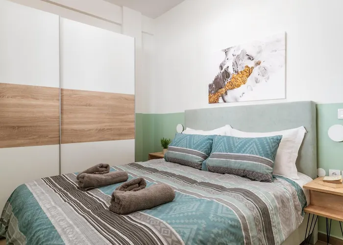 Bright Apartment In Athens City Center 2 Bedrooms With Terrace